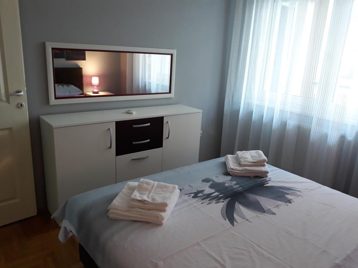 Apartment Azzuro 2 Novi Sad Exterior foto